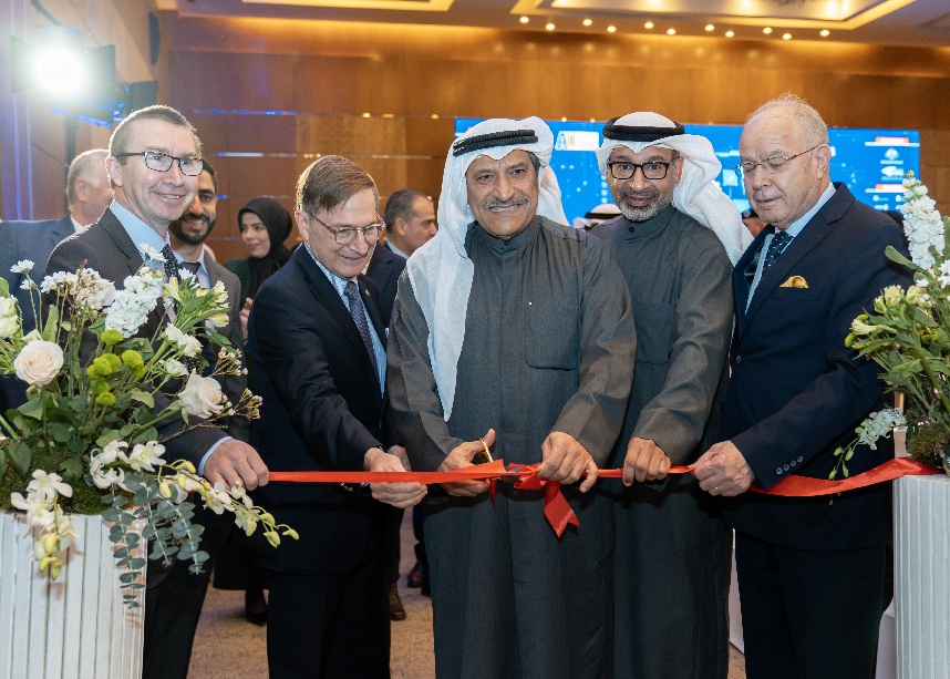 AU Hosts Engineering Graduation Project Exhibition AU Hosts Engineering Graduation Project Exhibition